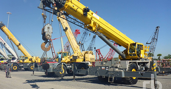 2015 Grove RT9130E2 130 ton rough terrain crane sold at Ritchie Bros. auction. 2015 Grove RT9130E2 130 ton rough terrain crane sold at Ritchie Bros. auction.